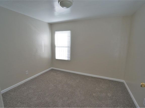 4th image of 4265 Euclid Ave APT 12