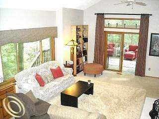 1st image of 5117 Lisch Dr