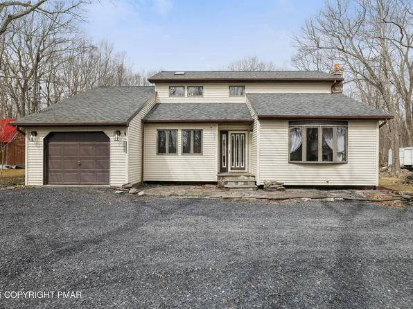 3638 Bristol Cir W, East Stroudsburg, PA 18302