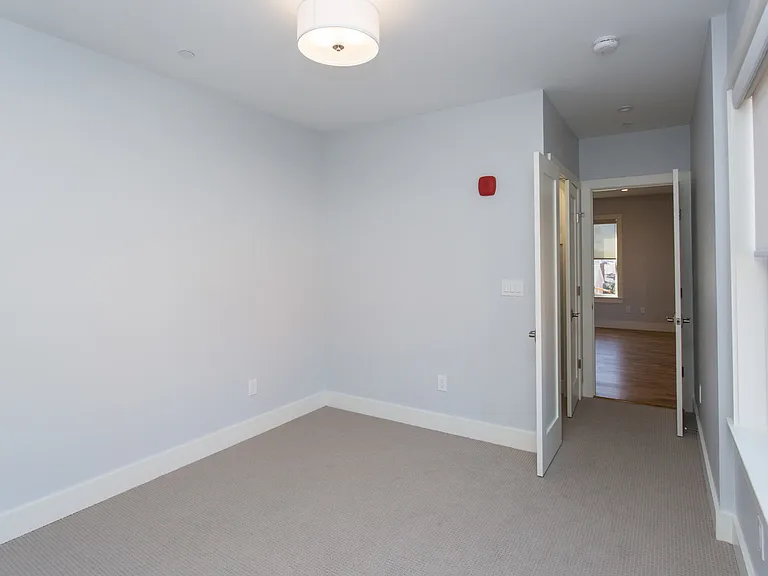13 W Central St #3 — Photo 9