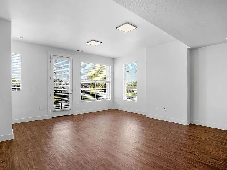 Vaseo Townhomes — Photo 27