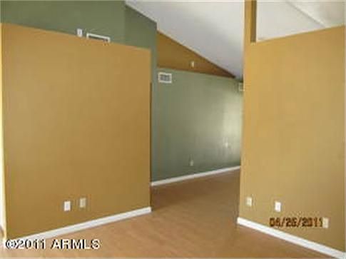 4th image of 8150 N 32nd Ave