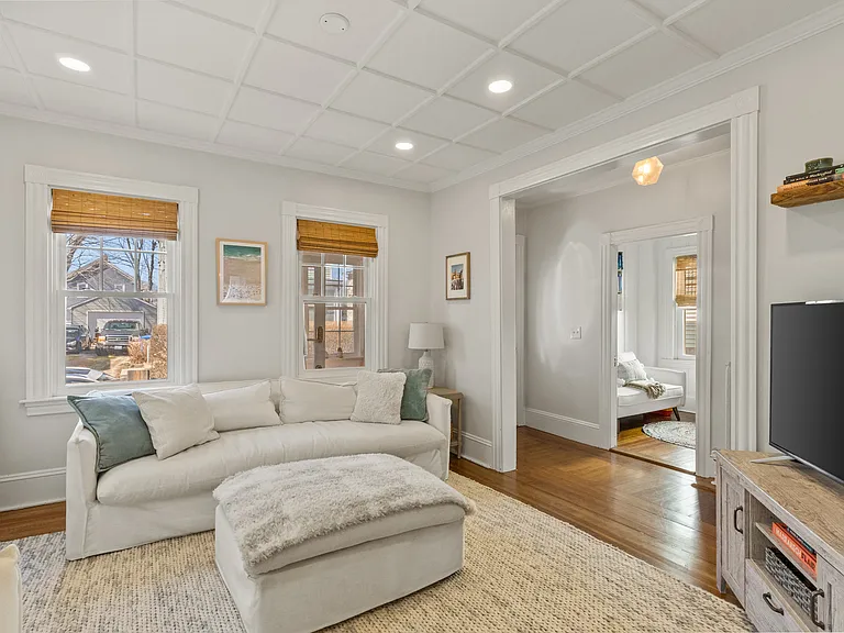 35 Hall Ave — Photo 6