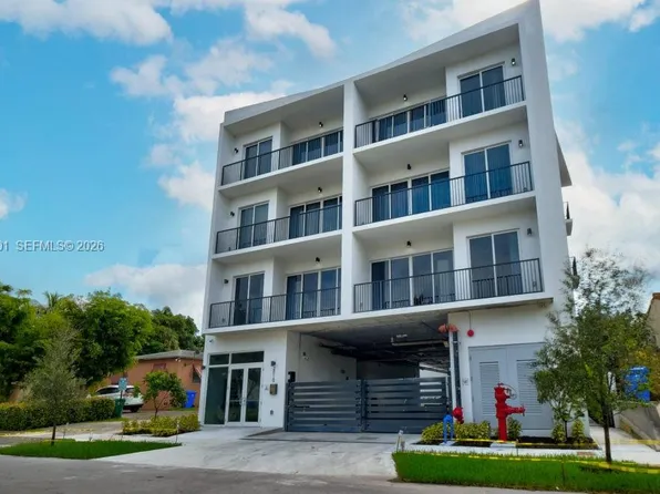 2010 SW 25th Ter #205, Miami, FL 33133