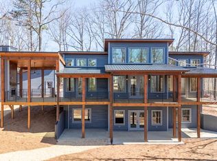 87 Wolf Creek Dr, Mineral Bluff, GA 30559