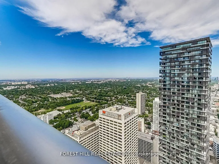 2221 Yonge St #5602 — Photo 18