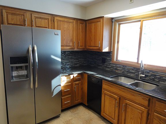 5th image of 6601 Lincoln Pkwy