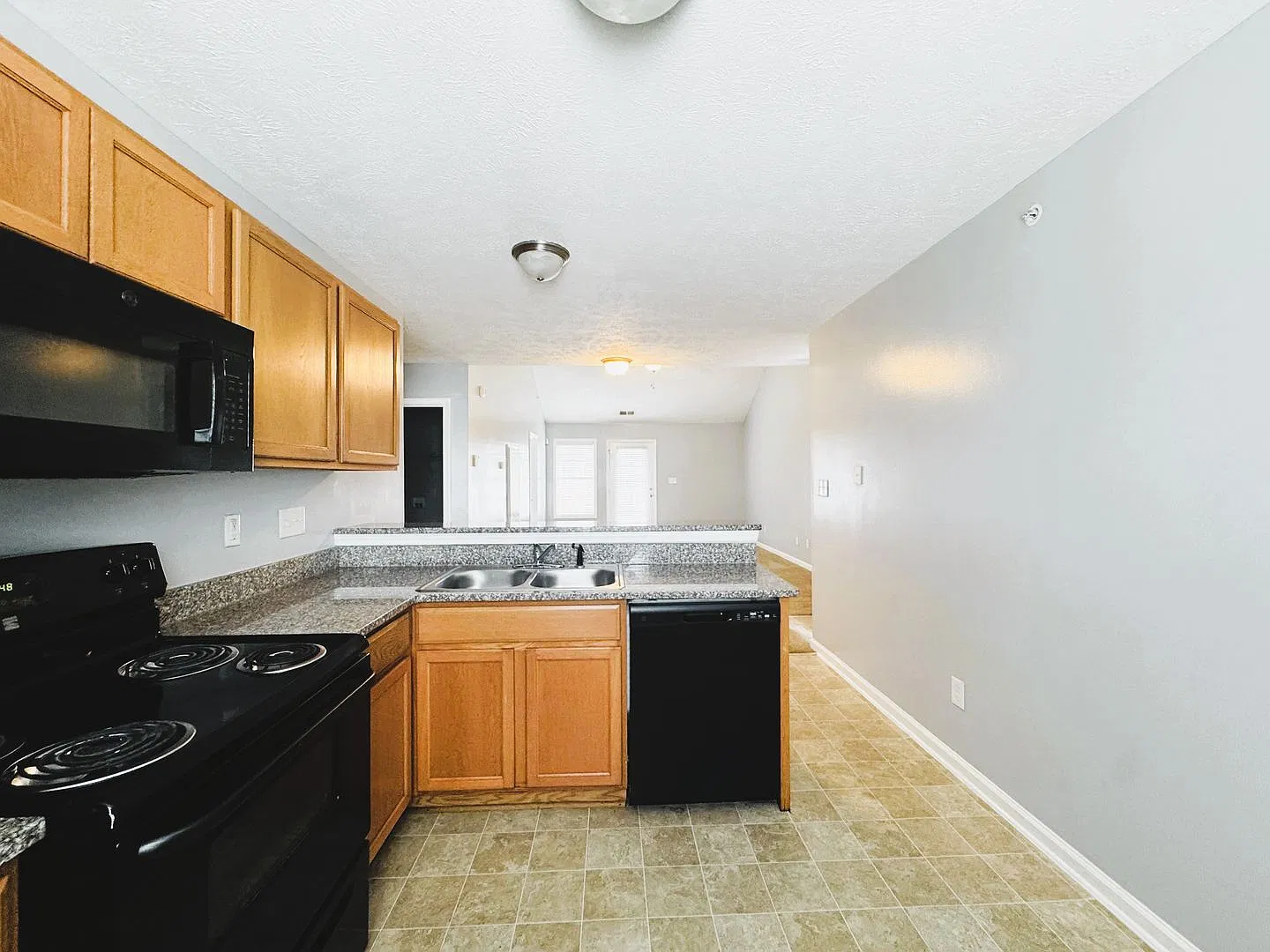 3613 Dornoch Dr — Photo 3