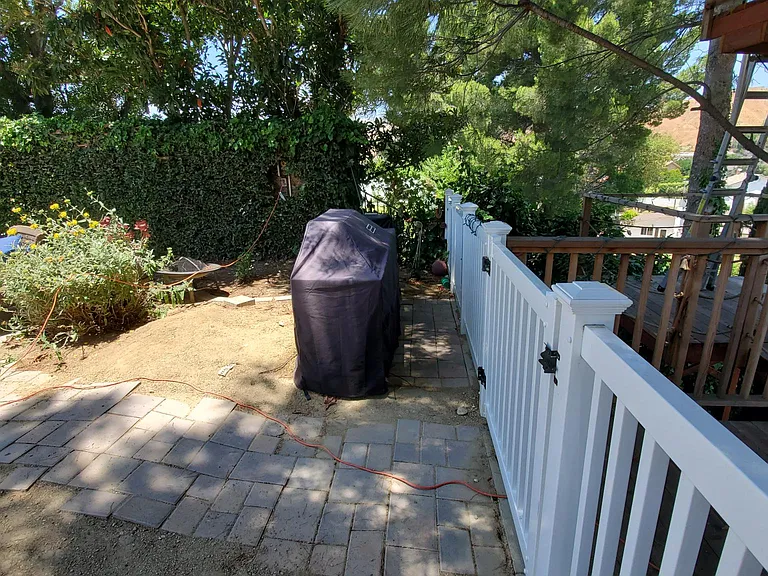 11606 Lyster Ave — Photo 17