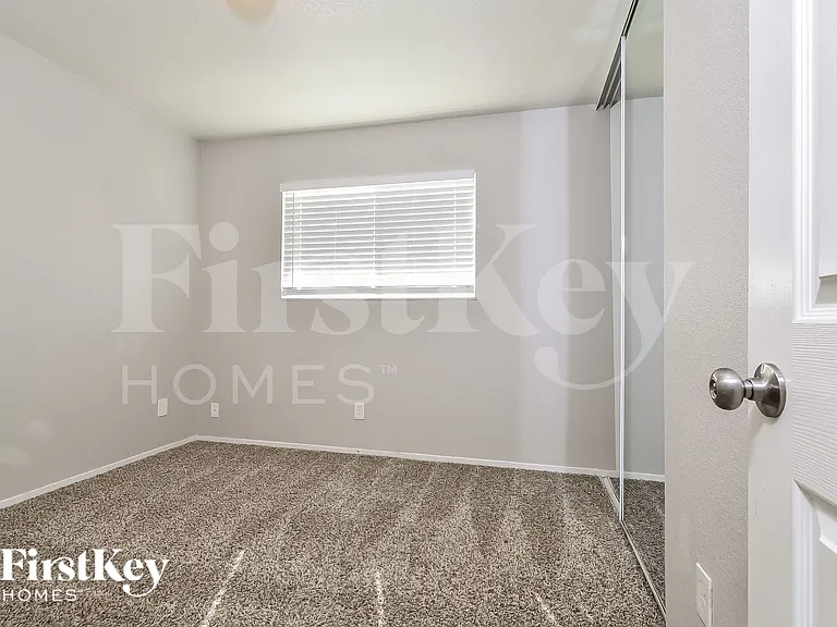 3909 Almondwood Dr — Photo 12