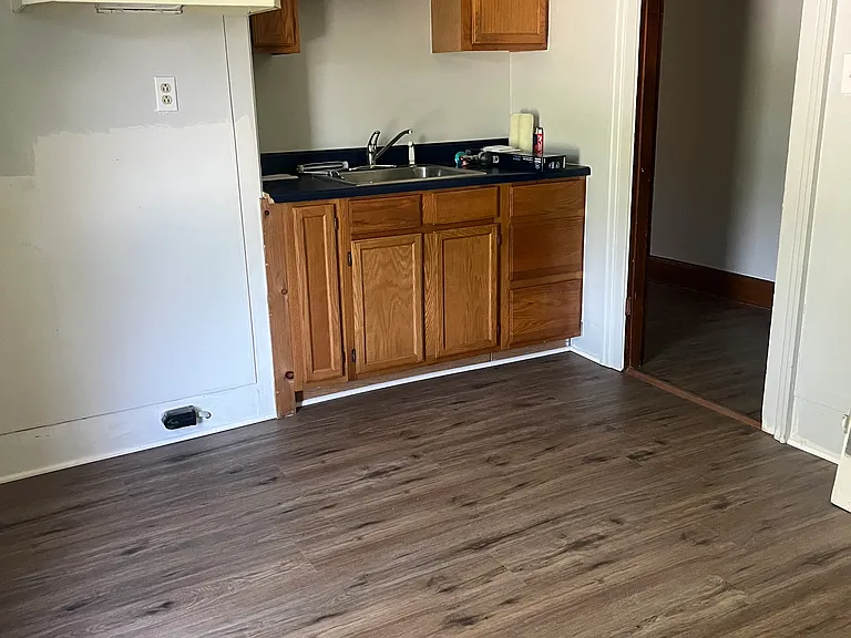 Kitchen - New stove and refrigerator coming soon