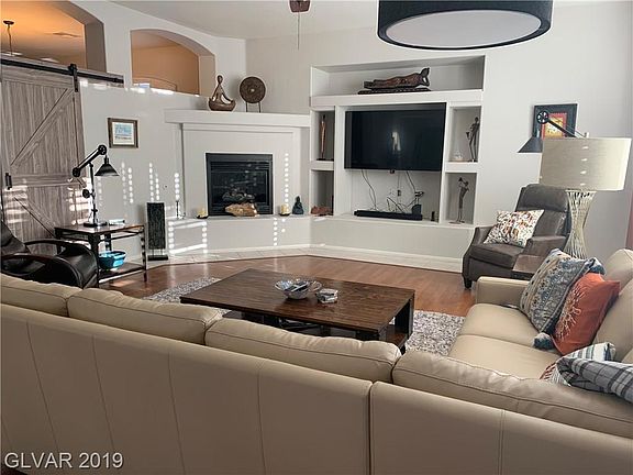 4th image of 9446 Bondeno St #0