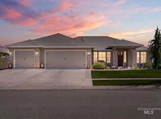 1366 N Waterbrook Way, Star, ID 83669