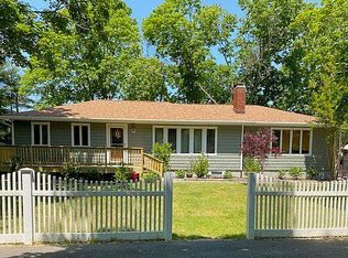 49 Ehrhardt Way, Islandia, NY 11749