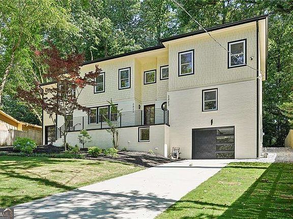 5th image of 2423 Melinda Dr NE