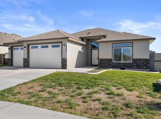 7089 W 35th Ave, Kennewick, WA 99338