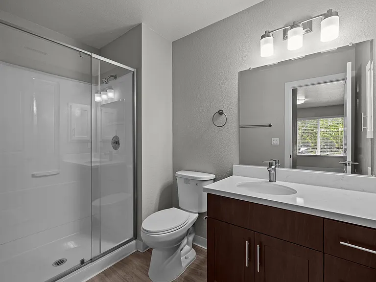 Sutter Station Apartments — Photo 52