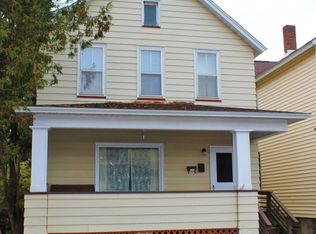 404 S 3rd St, Ishpeming, MI 49849