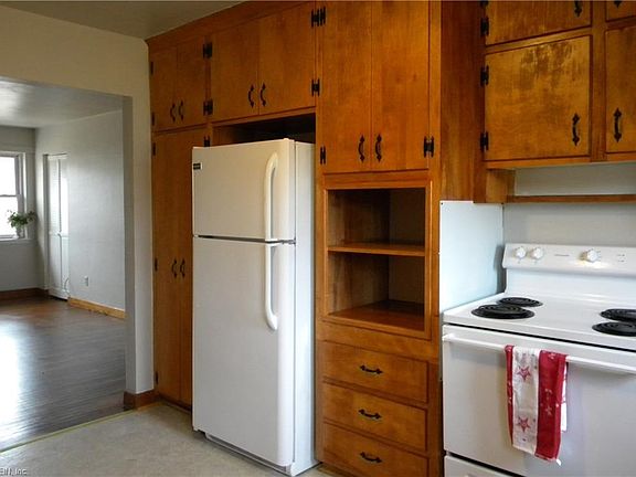 3rd image of 5220 Kennebeck Ave #A