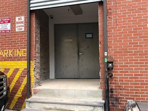 2nd image of 360 Ashburton Ave