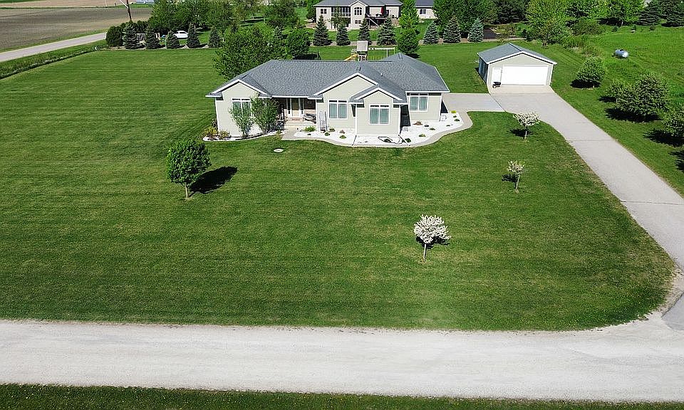 1st image of 31093 Beaver Valley St