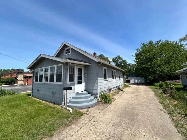 2926 11th St, Rockford, IL 61109