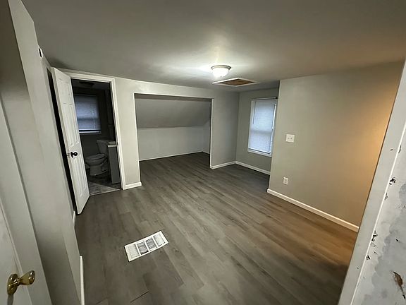3rd image of 878 E Forest Ave #2