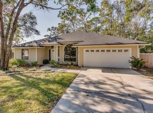 610 Lazy Meadow Dr E, Jacksonville, FL 32225