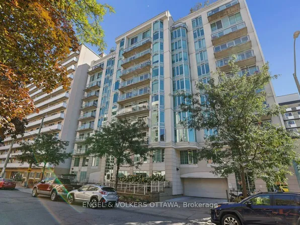 138 Somerset St W #408, Ottawa, ON K2P 0A3