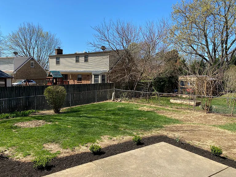 6802 Penwern Ct — Photo 24