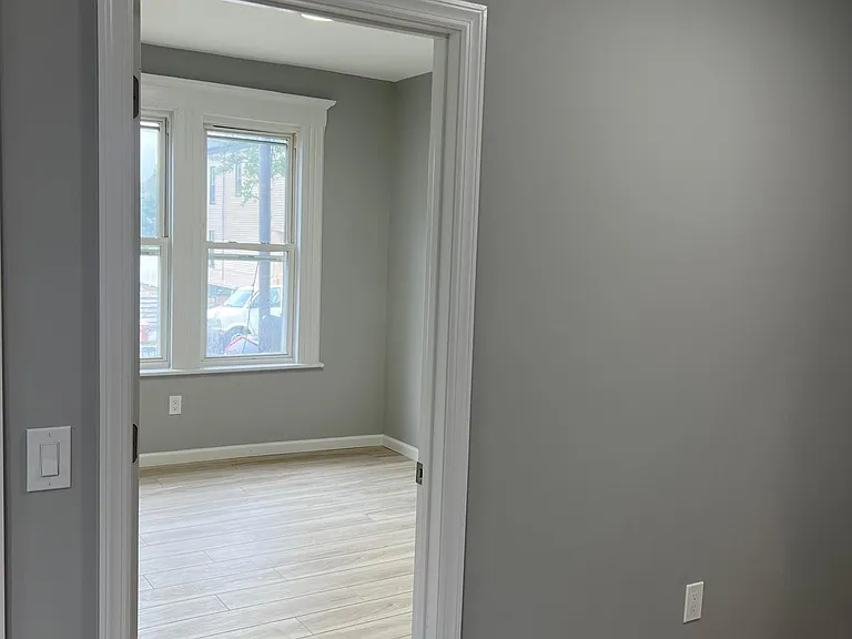 28 Sherman St #7 — Photo 25