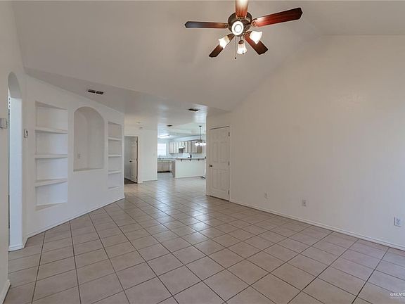 4th image of 517 Hunee Dr