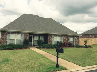 212 Clubview Cir, Pearl, MS 39208