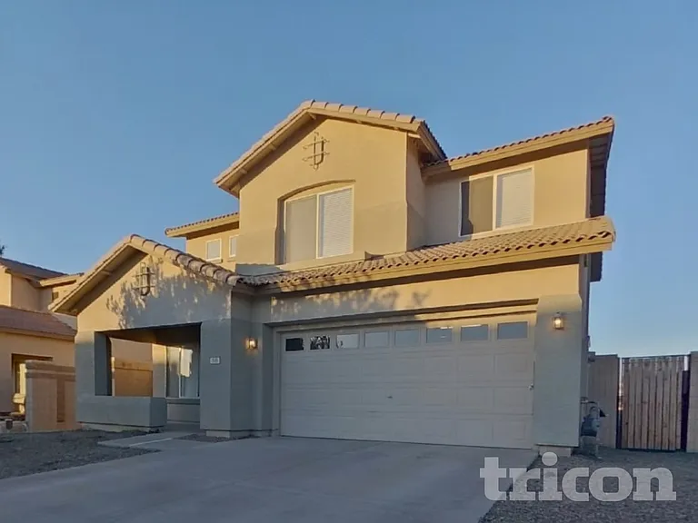 506 S 124th Ave — Photo 1
