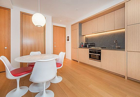4th image of 565 Broome St #N6f