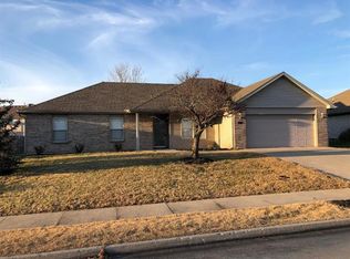 4003 Tropical Ln, Columbia, MO 65202