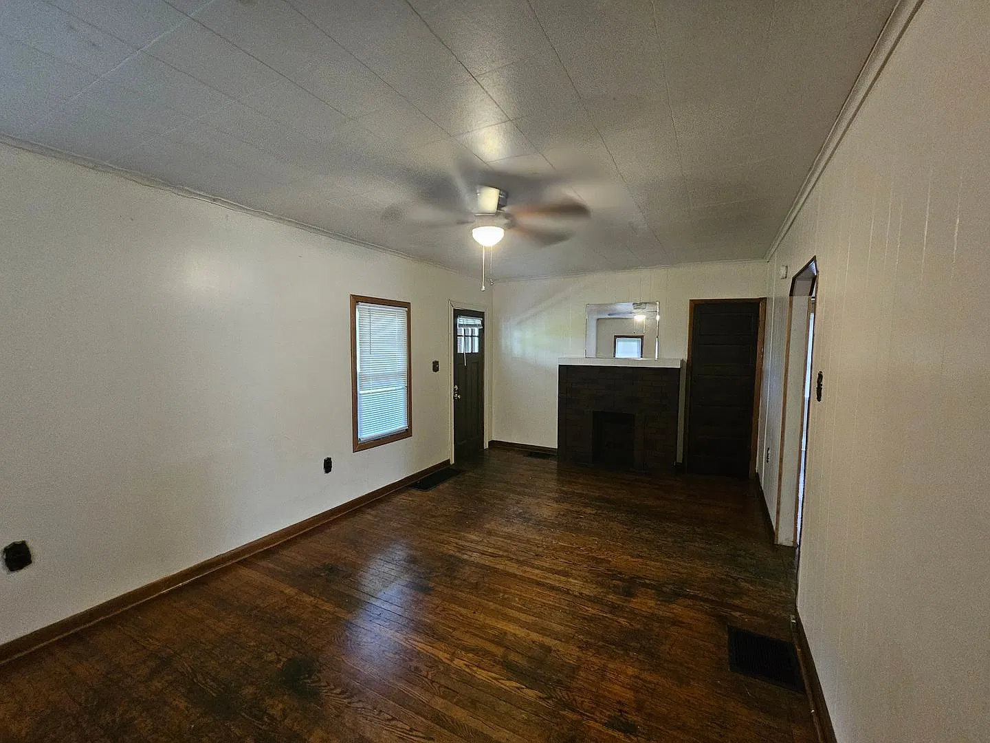 377 Gilmore Street — Photo 3
