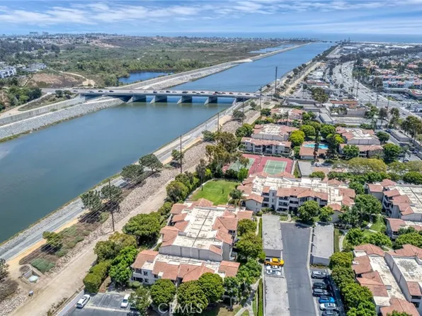 21372 Brookhurst St Unit 322, Huntington Beach, CA 92646