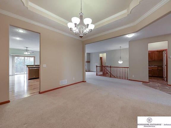 5th image of 2110 Creekside Dr