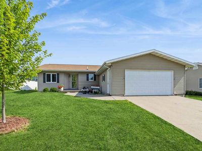 206 Buckeye Ln, Riverside, IA, 52327