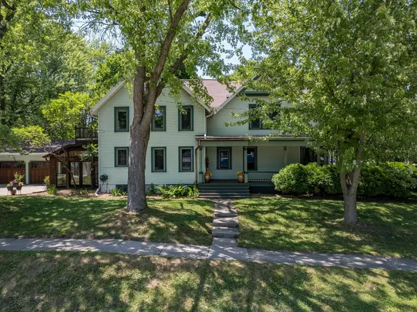 1001 S Lawe St, Appleton, WI 54915