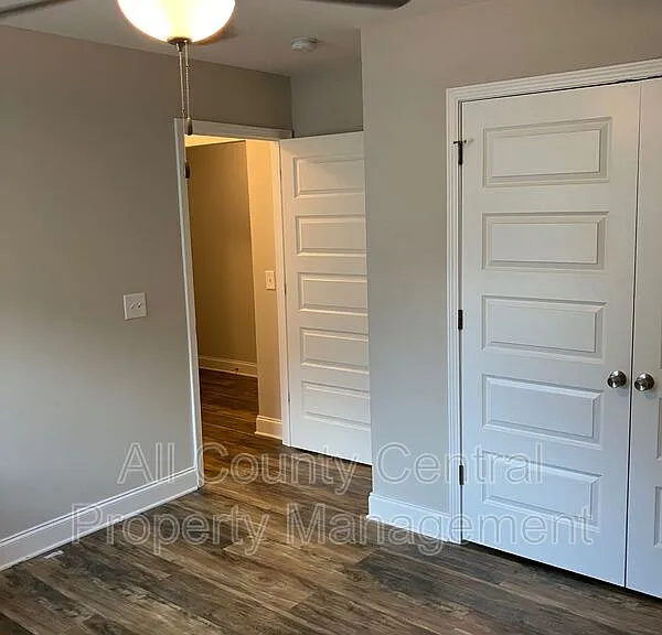 3870 Barton Ln — Photo 8