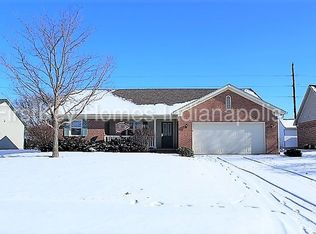 345 Cardinal Dr, Whiteland, IN