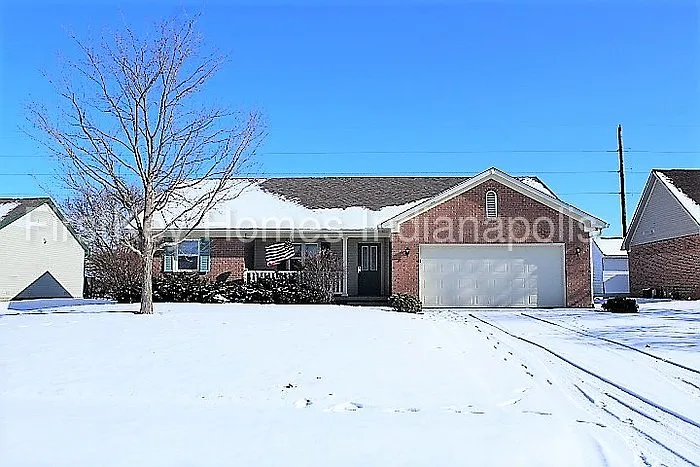 345 Cardinal Dr photo 1