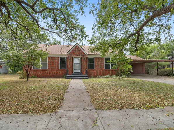 108 Miami St, Coleman, TX 76834