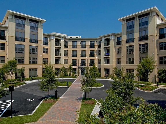 Lofts 590 Apartments