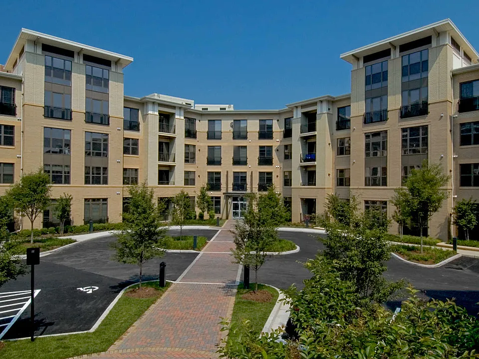 Lofts 590 Apartments