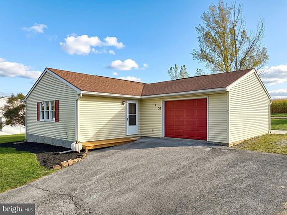 2nd image of 52 Sedgwick Dr