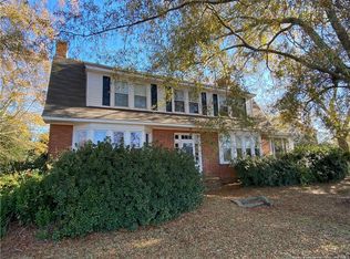 704 W Main St, Rowland, NC 28383