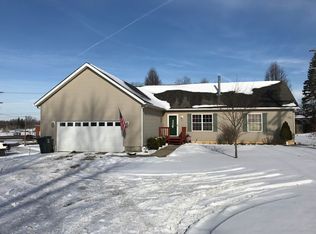 22 Summit Dr, Fredericktown, OH 43019